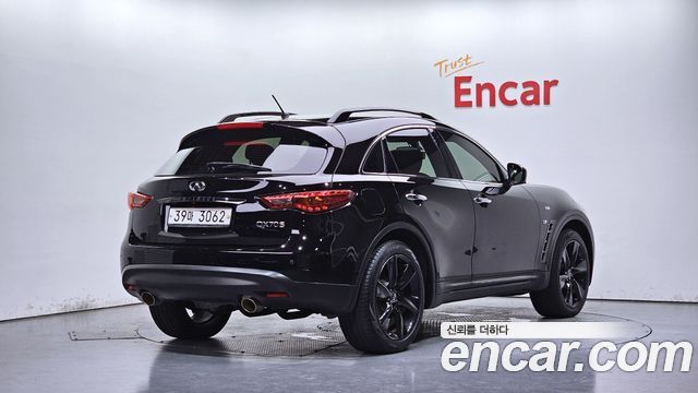 Infiniti QX70 3.7 AWD 2017 — фото 2