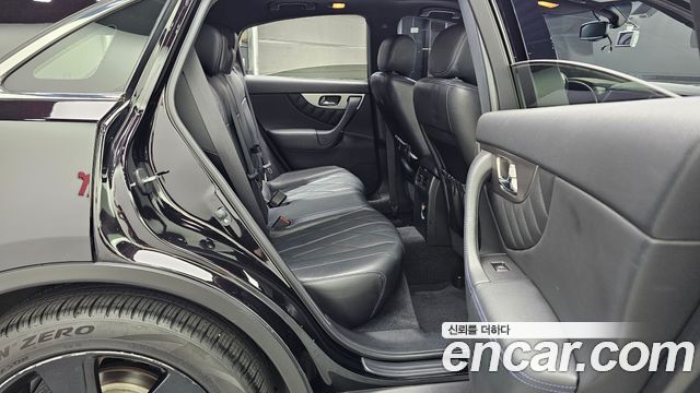 Infiniti QX70 3.7 AWD 2017 — фото 12