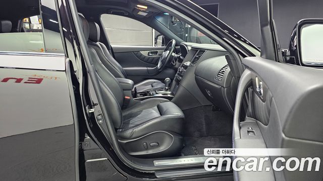 Infiniti QX70 3.7 AWD 2017 — фото 26