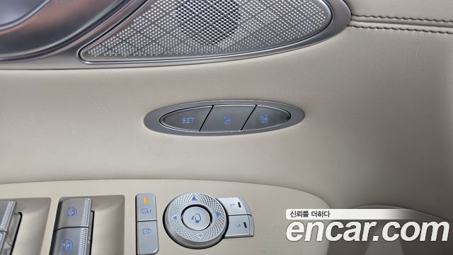 Genesis GV70 2.5T Gasoline 2WD 2025 — фото 32