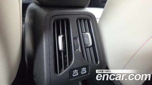 BMW X2 (U10) xDrive 20i M Sport 2025 — фото 19