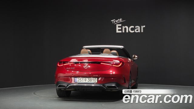 Mercedes-Benz CLE-Class (C236) CLE200 Cabriolet 2024 — фото 4
