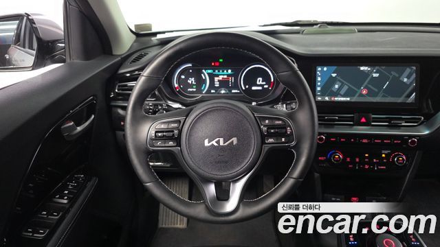Kia Niro EV Prestige 2022 — фото 13