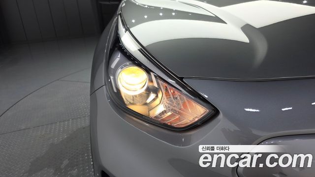 Kia Niro EV Prestige 2022 — фото 22