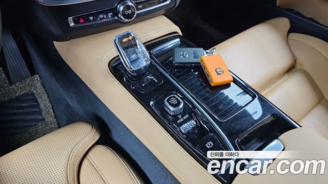 Volvo S90 T8 AWD Inscription 2021 — фото 9