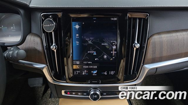 Volvo S90 T8 AWD Inscription 2021 — фото 14