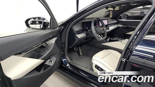 BMW 5 Series (G60) 520i M Sport 2025 — фото 10