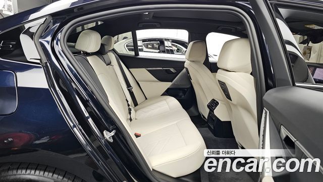 BMW 5 Series (G60) 520i M Sport 2025 — фото 12