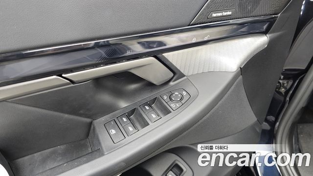 BMW 5 Series (G60) 520i M Sport 2025 — фото 30