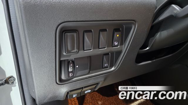 Renault Korea QM6 2.0 LPe RE Signature 2WD 2023 — фото 12