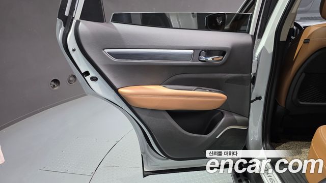 Renault Korea QM6 2.0 LPe RE Signature 2WD 2023 — фото 25