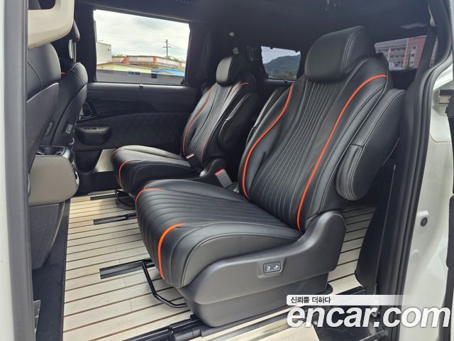 Kia Carnival (IV) Gasoline 9-Seater Hi Limousine (7-seater Limousine(Special vehicle) 2025 — фото 20