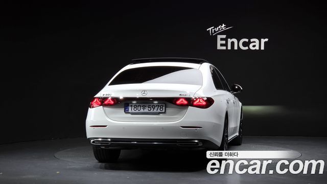 Mercedes-Benz E-Class (W214) E300 4MATIC Exclusive 2025 — фото 4