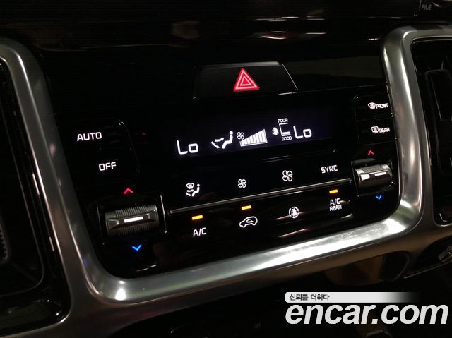 Kia Sorento (IV) Gasoline 2.5T 4WD Gravity 2023 — фото 17