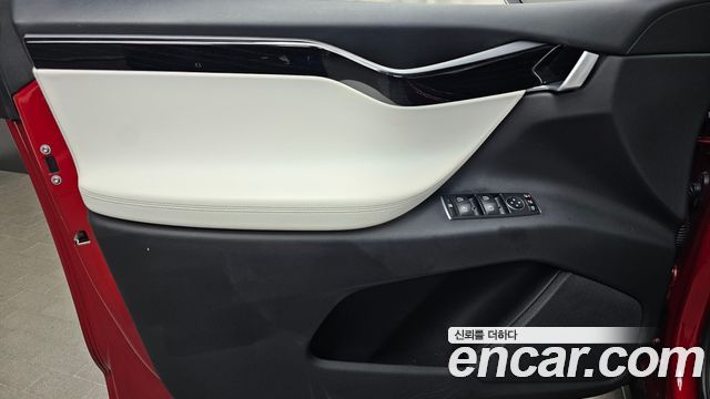 Tesla Model X 100D 2019 — фото 24