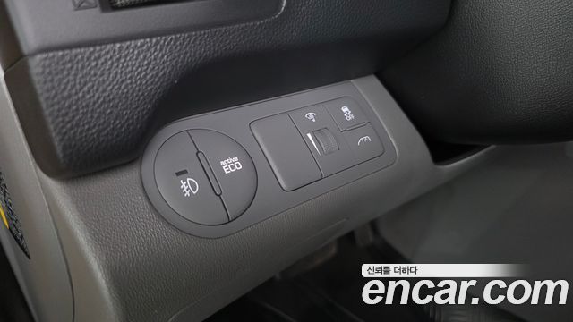 Hyundai Grand Starex Van 5-Seater Smart 2021 — фото 19