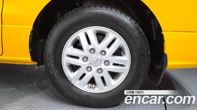 Hyundai Grand Starex Van 5-Seater Smart 2021 — фото 21