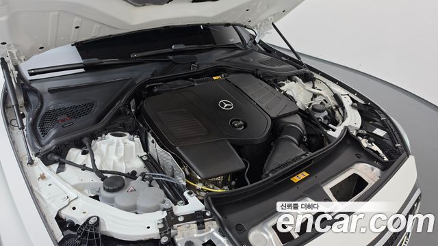 Mercedes-Benz E-Class (W214) E300 4MATIC AMG Line 2024 — фото 6