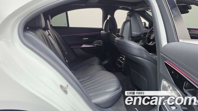 Mercedes-Benz E-Class (W214) E300 4MATIC AMG Line 2024 — фото 15