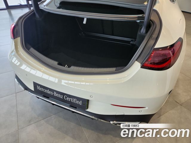 Mercedes-Benz CLE-Class (C236) CLE450 4MATIC Coupe 2025 — фото 10