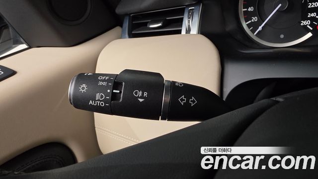 Land Rover Discovery Sport (II) P250 SE 2023 — фото 34