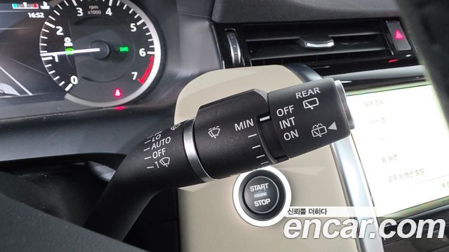 Land Rover Discovery Sport (II) P250 SE 2023 — фото 36