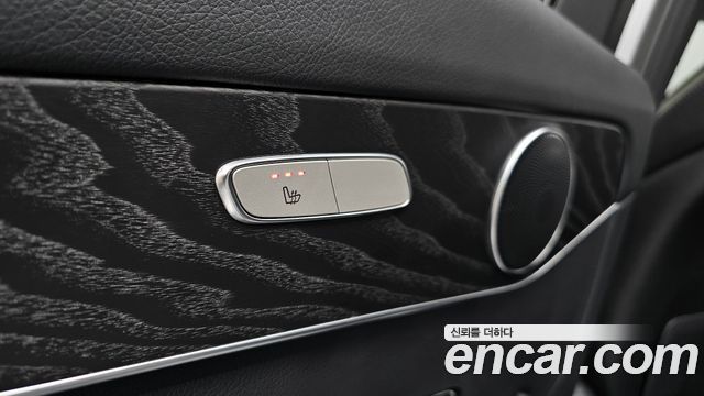 Mercedes-Benz GLC-Class (X253) GLC300 4MATIC 2019 — фото 33
