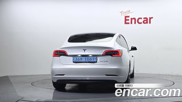 Tesla Model 3 Standard Range Plue RWD 2021 — фото 4
