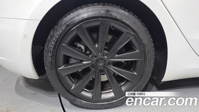 Tesla Model 3 Standard Range Plue RWD 2021 — фото 5