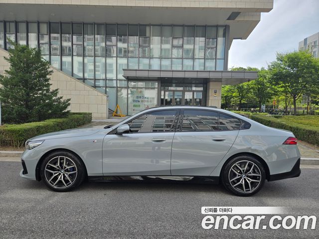 BMW 5 Series (G60) 520i M Sport 2025 — фото 3