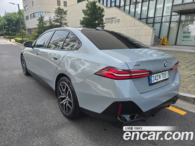 BMW 5 Series (G60) 520i M Sport 2025 — фото 4