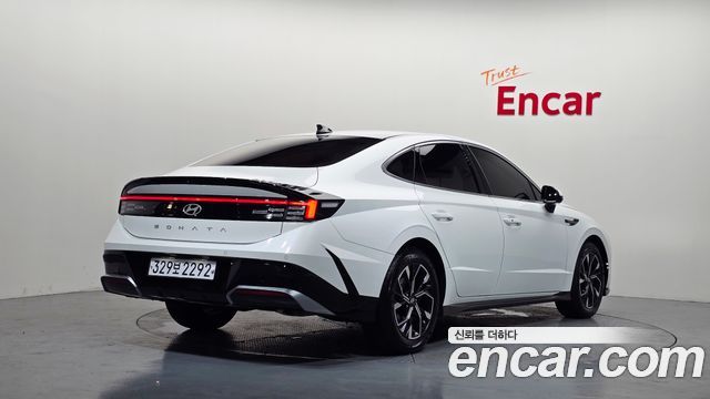 Hyundai Sonata The Edge (DN8) 2.0 Exclusive 2024 — фото 2