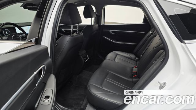 Hyundai Sonata The Edge (DN8) 2.0 Exclusive 2024 — фото 11