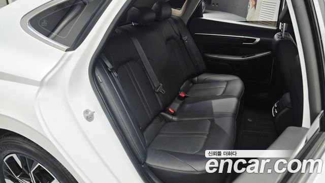 Hyundai Sonata The Edge (DN8) 2.0 Exclusive 2024 — фото 18