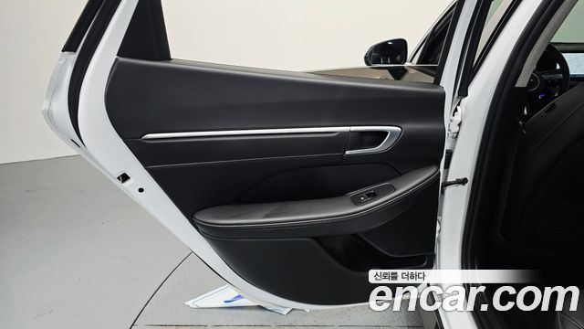 Hyundai Sonata The Edge (DN8) 2.0 Exclusive 2024 — фото 25