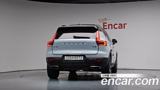 Volvo XC40 T4 R-Design 2020 — фото 4