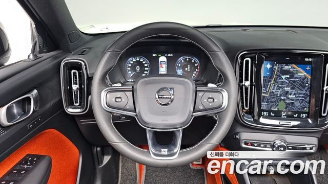 Volvo XC40 T4 R-Design 2020 — фото 13