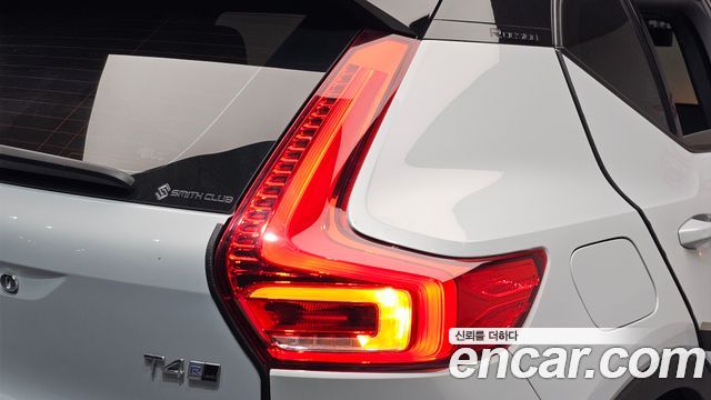 Volvo XC40 T4 R-Design 2020 — фото 23