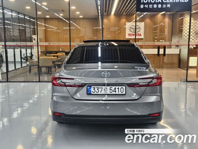 Toyota Camry (XV80) 2.5 XLE Premium Hybrid 2025 — фото 4
