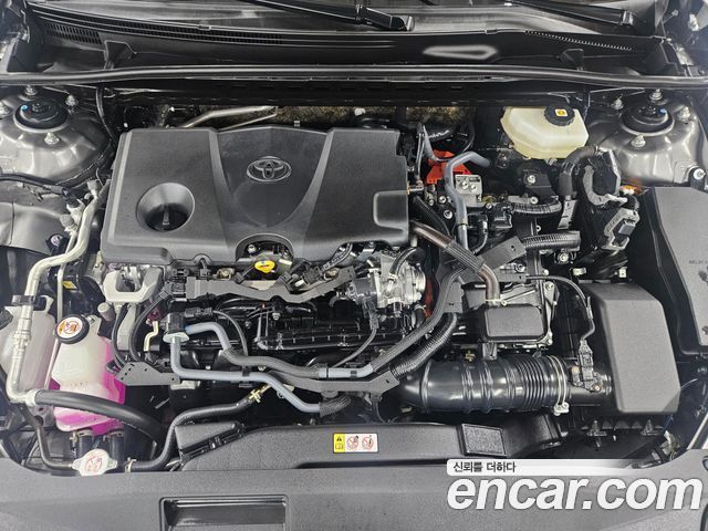 Toyota Camry (XV80) 2.5 XLE Premium Hybrid 2025 — фото 21