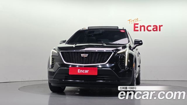 Cadillac XT4 2.0 Sport AWD 2023 — фото 3
