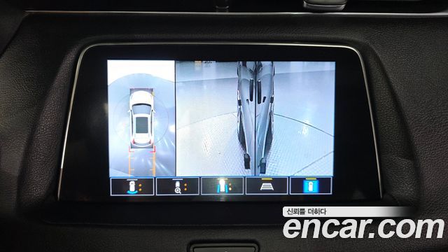 Cadillac XT4 2.0 Sport AWD 2023 — фото 16