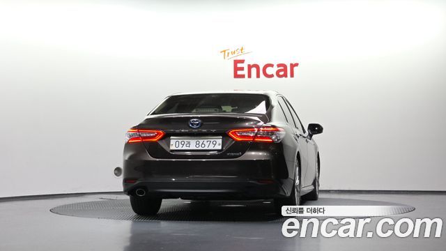 Toyota Camry (XV70) 2.5 XLE Hybrid 2018 — фото 4