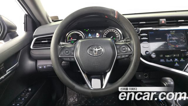 Toyota Camry (XV70) 2.5 XLE Hybrid 2018 — фото 13