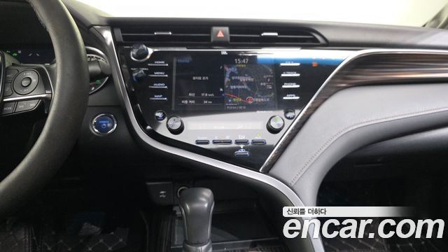 Toyota Camry (XV70) 2.5 XLE Hybrid 2018 — фото 14