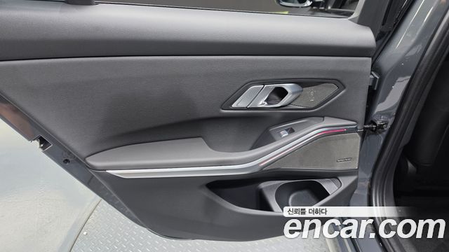 BMW 3 Series (G20) 320i M Sport 2025 — фото 25