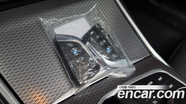 BMW 3 Series (G20) 320i M Sport 2025 — фото 31