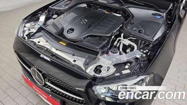Mercedes-Benz E-Class (W213) E450 4MATIC Cabriolet 2023 — фото 6