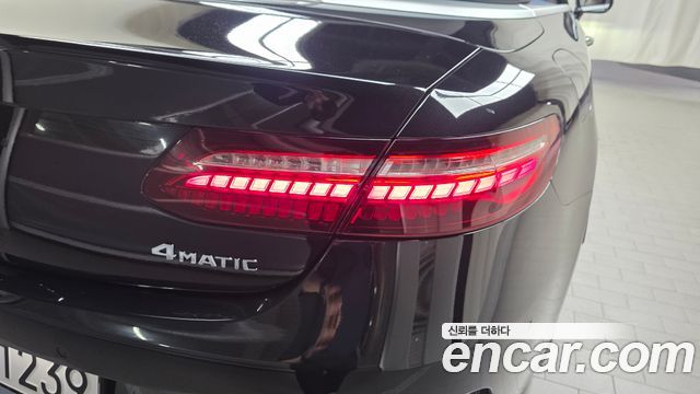 Mercedes-Benz E-Class (W213) E450 4MATIC Cabriolet 2023 — фото 23
