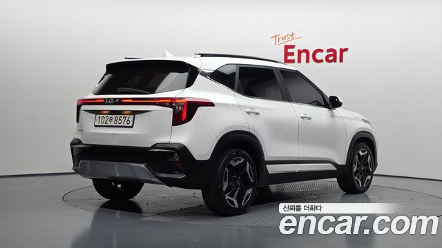 Kia Seltos Gasoline 2.0 2WD Signature 2023 — фото 2